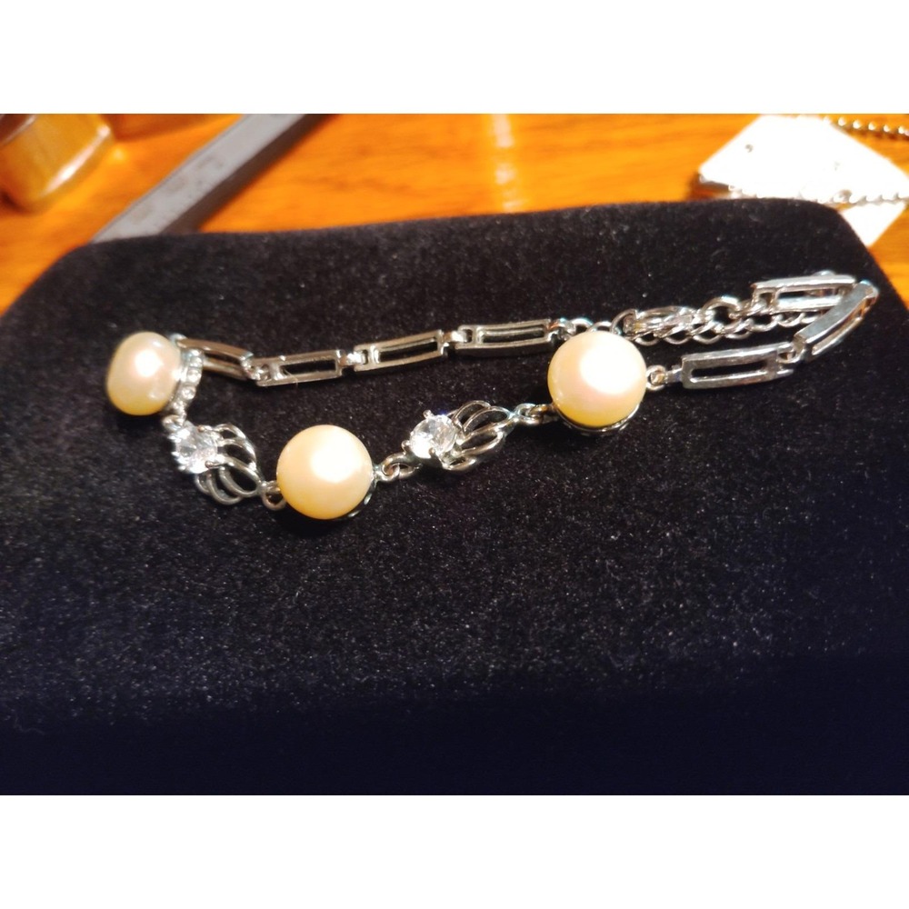Very Nice Sterling Silver Bracelet Size Is Adjustable